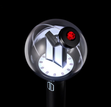 Load image into Gallery viewer, BTS LIGHT STICK VER.4 💜
