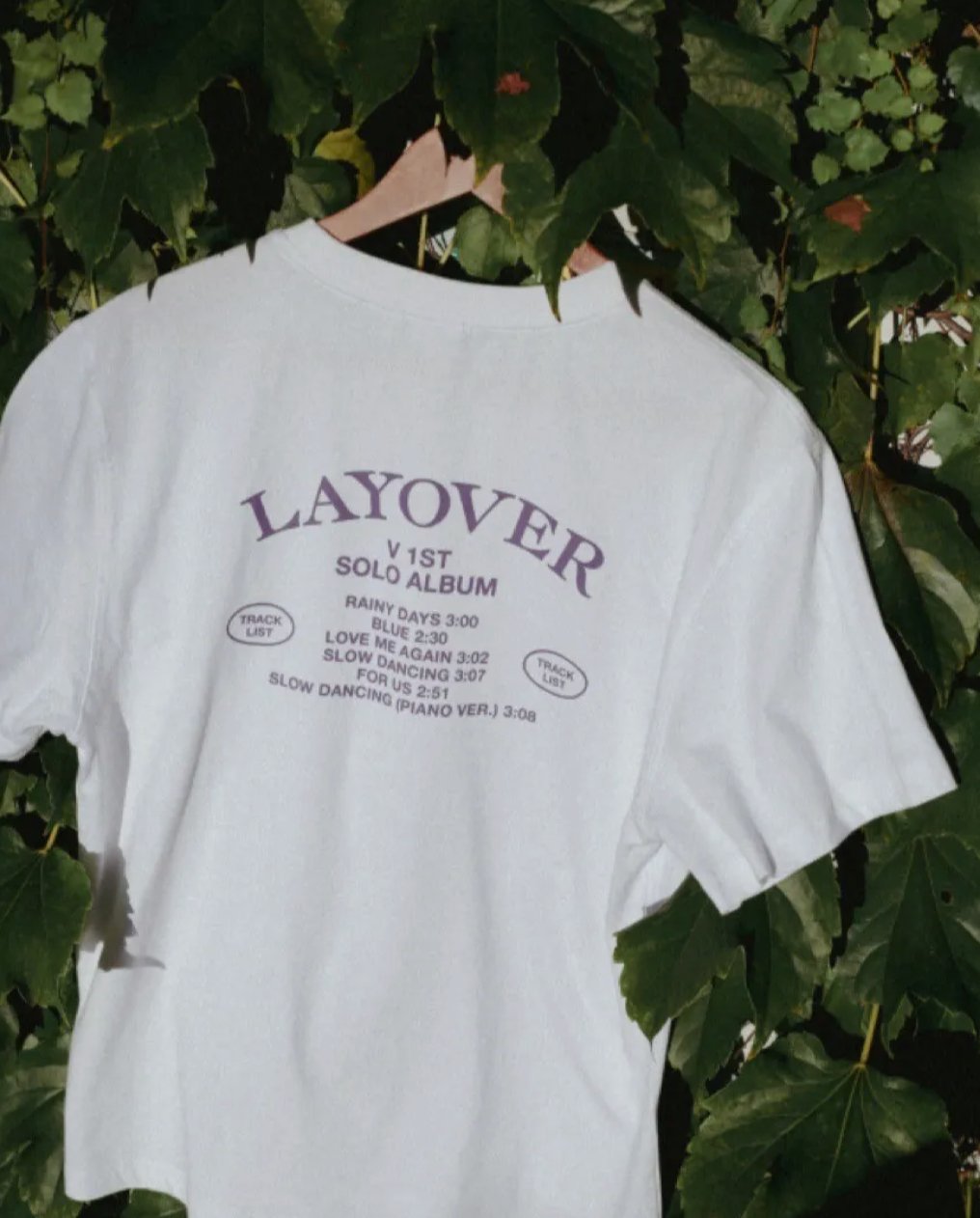 防弾少年団(BTS) - V   LAYOVER  T-SHIRT (LAYOVER)  Lサイズ BTS Taehyung V LAYOVER T-shirt – Kpop Exchange