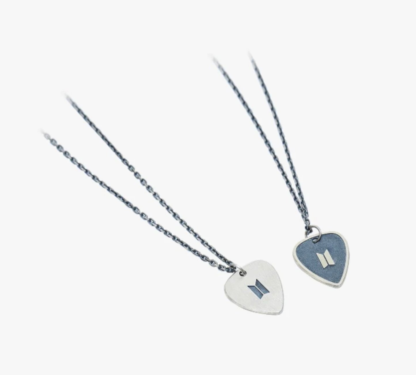 防弾少年団(BTS) - BTS SUGA ユンギ GUITAR PICK NECKLACE シルバー BTS - SUGA Silver Guitar Pick Necklace 😍🫰 - BTS ARMY GIFT SHOP